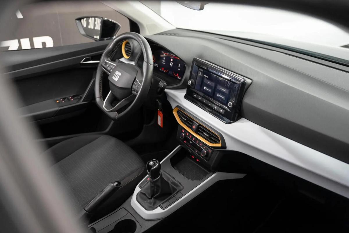 seat-arona-2024-gasolina-999cc
