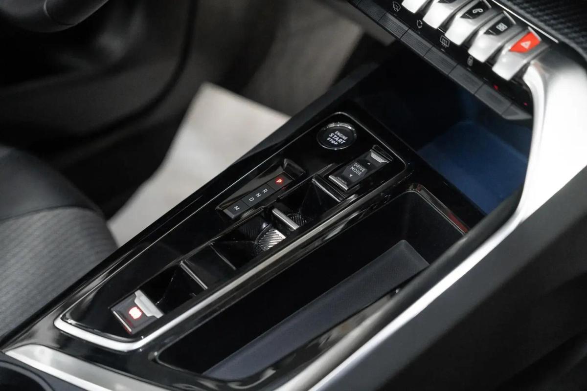 peugeot-5008-2024-diesel-1499cc