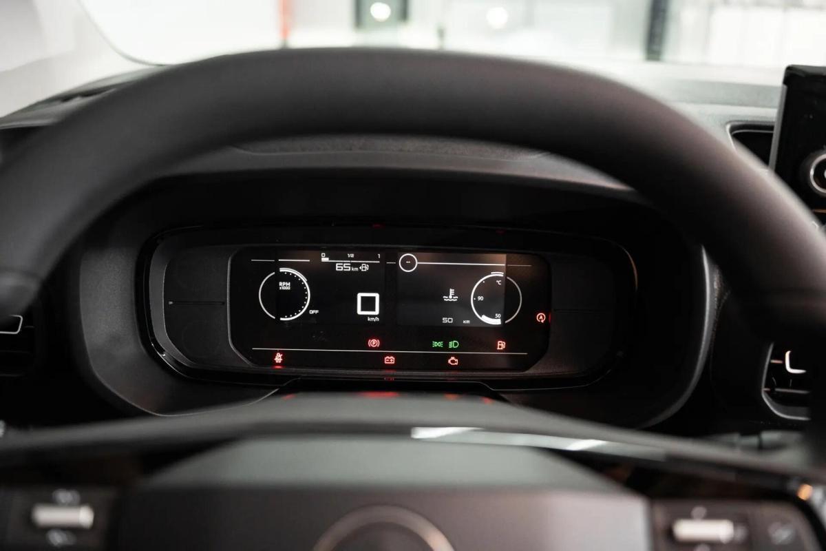 citroen-berlingo-2026-diesel-1499cc