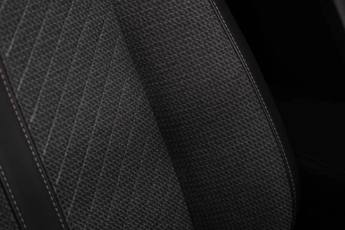 peugeot-208-2024-gasolina-1199cc