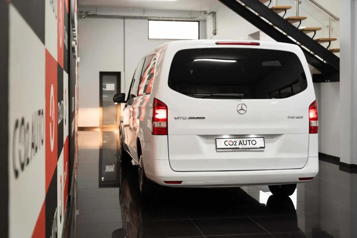 mercedes-benz-vito-tourer-2021-diesel-1749cc
