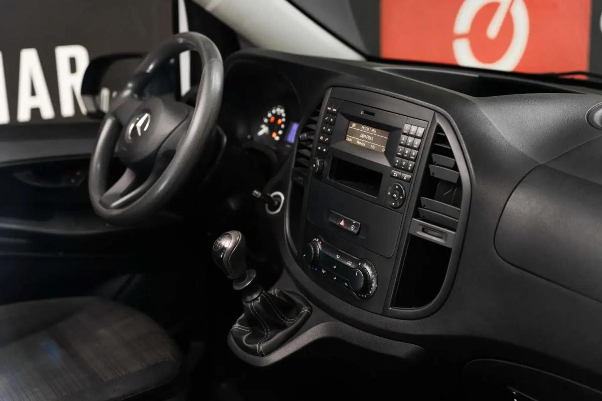 mercedes-benz-vito-tourer-2021-diesel-1749cc