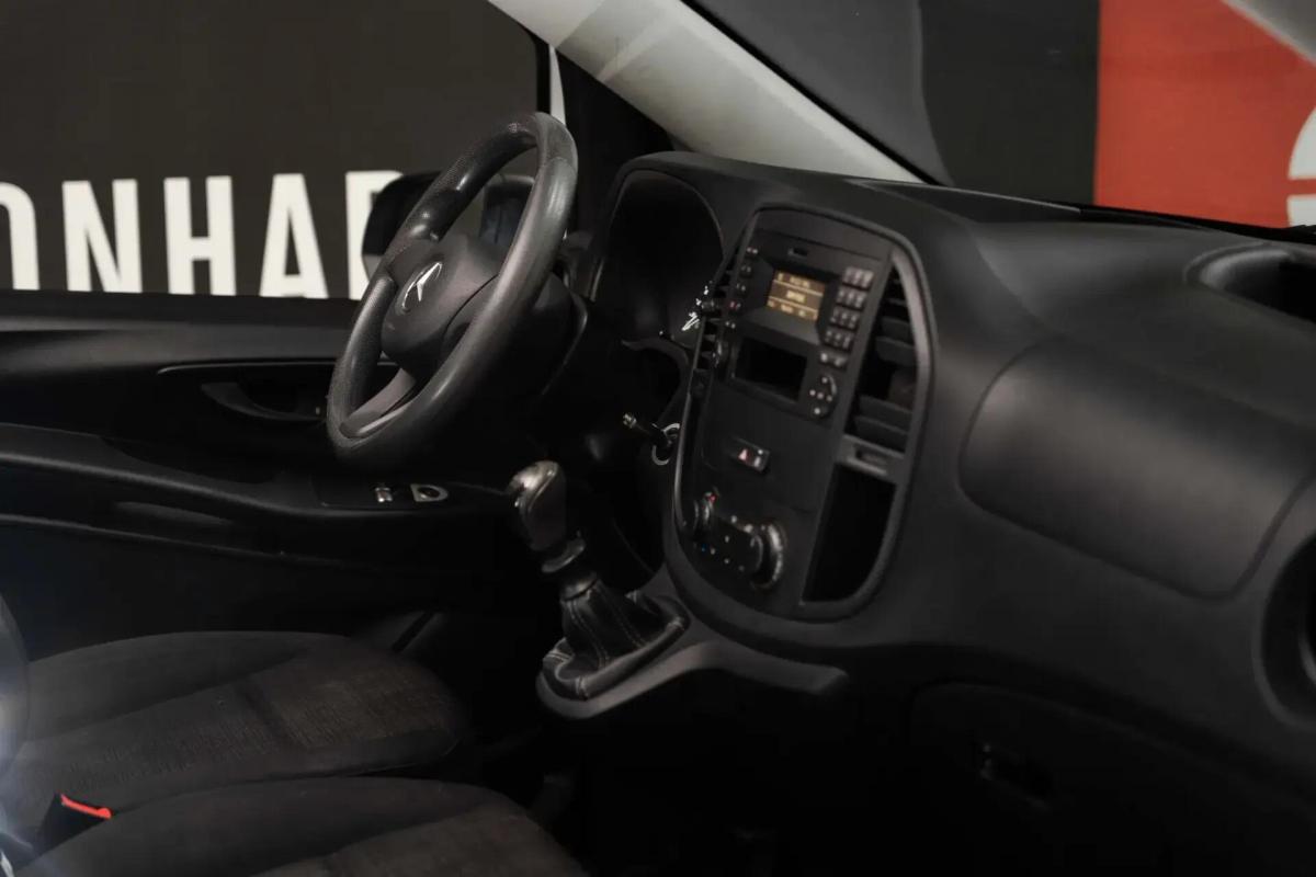 mercedes-benz-vito-tourer-2021-diesel-1749cc