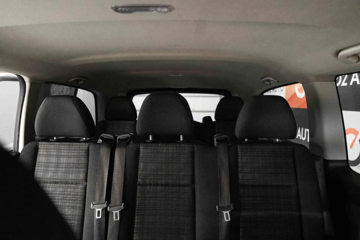 mercedes-benz-vito-tourer-2021-diesel-1749cc