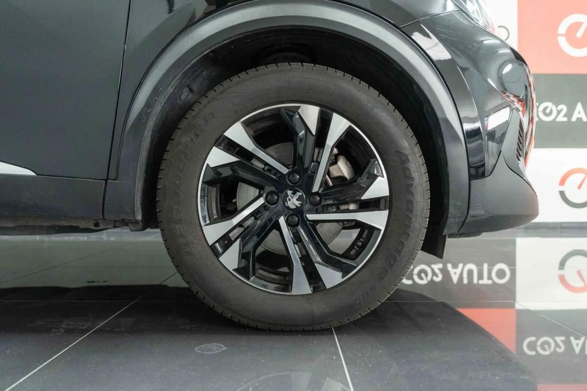 peugeot-2008-2023-gasolina-1199cc