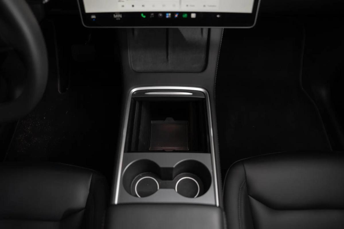 tesla-model-y-2023-eletrico-0cc