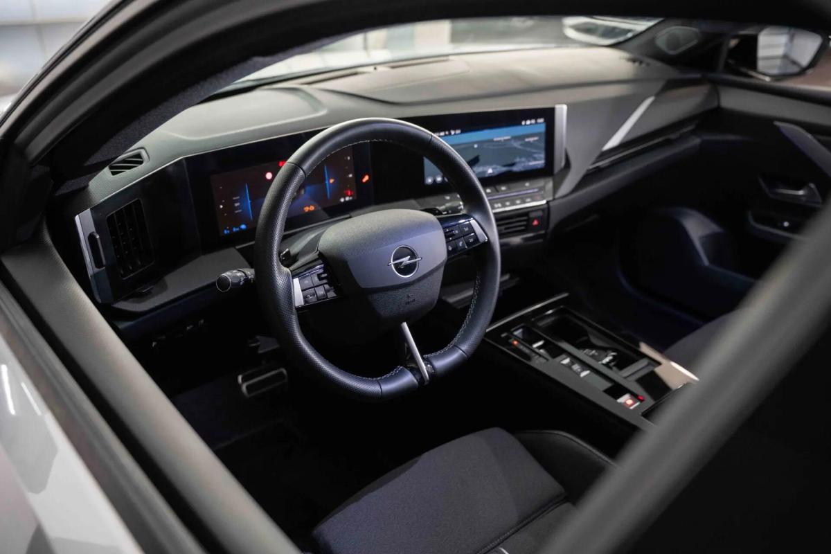 opel-astra-sport-tourer-2024-hibrido-a-gasolina-1598cc