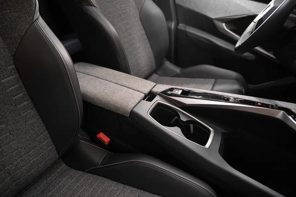 peugeot-5008-2025-gasolina-1199cc
