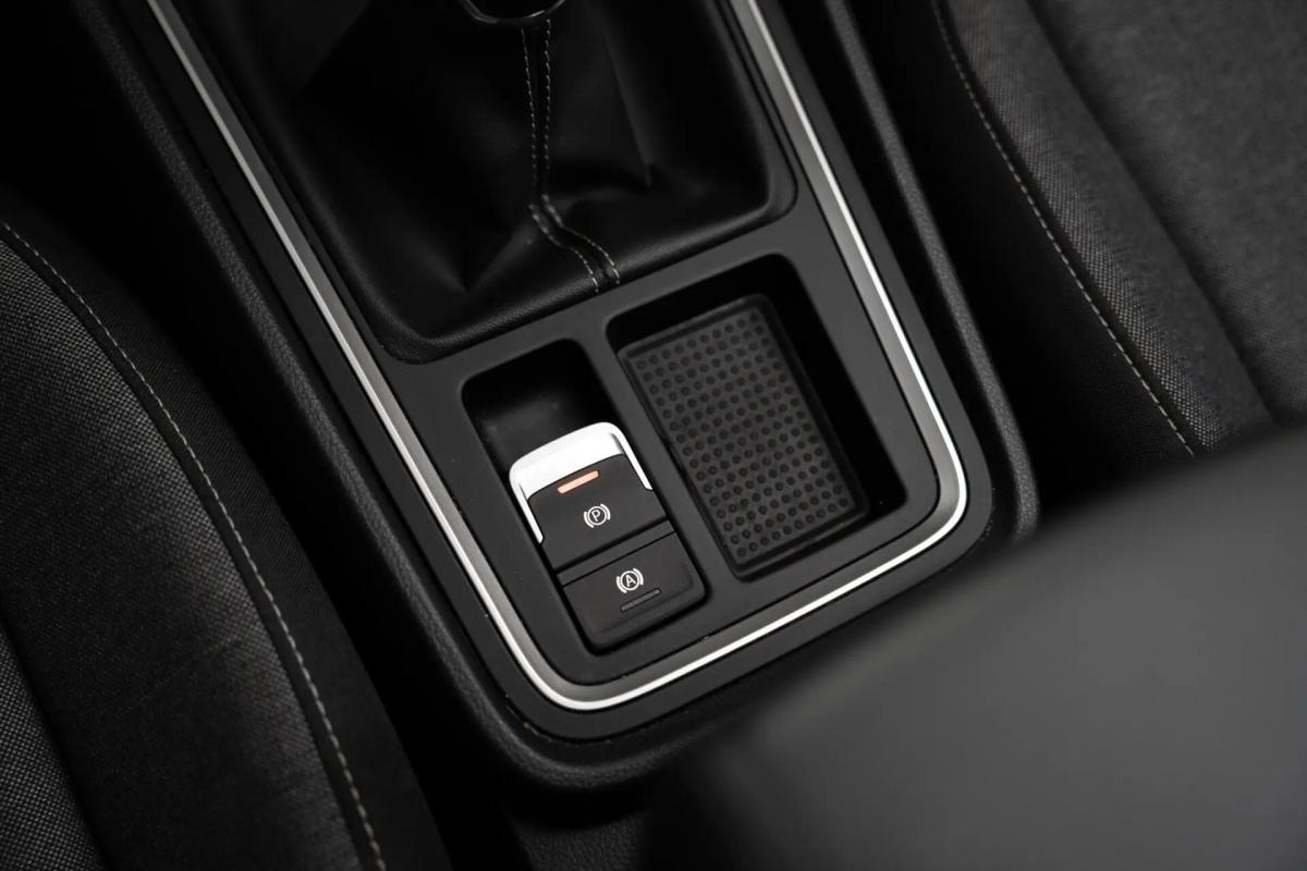 seat-ateca-2024-gasolina-999cc