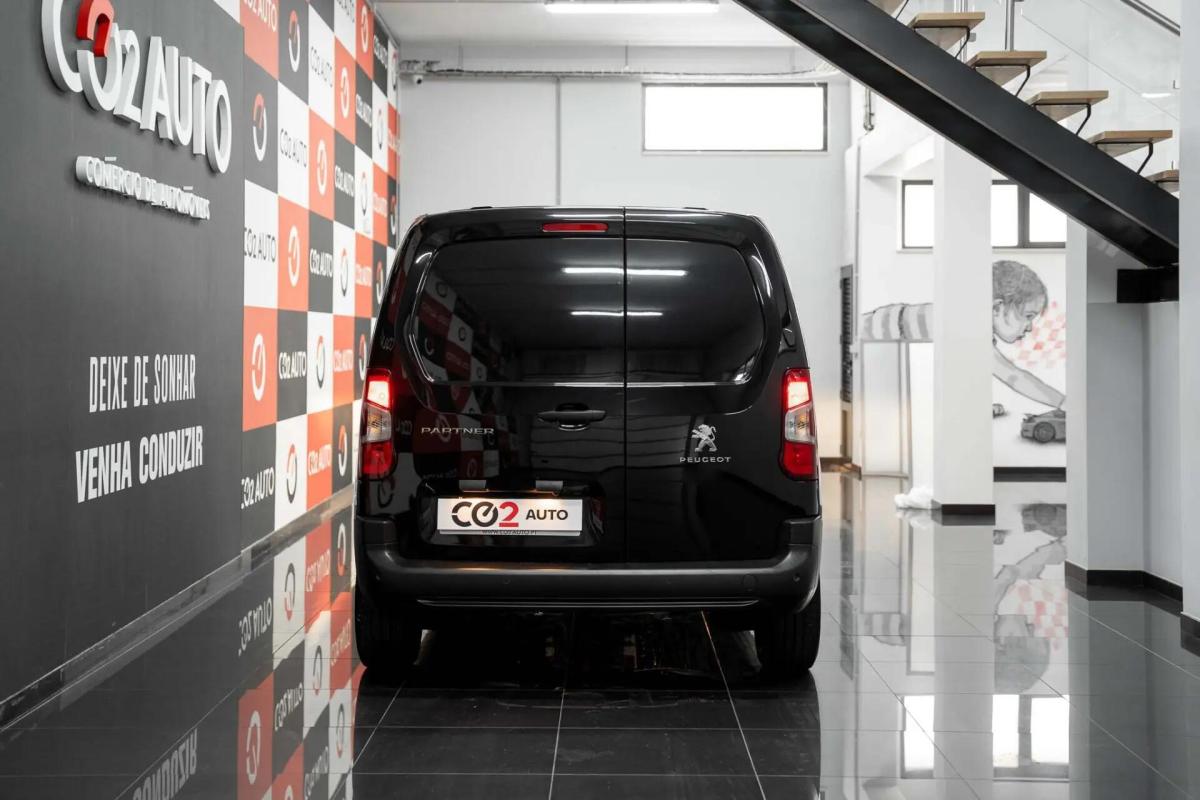 peugeot-partner-2023-diesel-1499cc