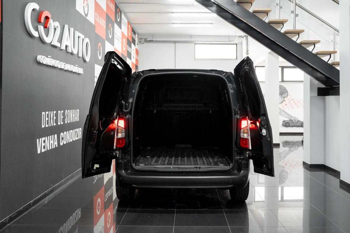 peugeot-partner-2023-diesel-1499cc