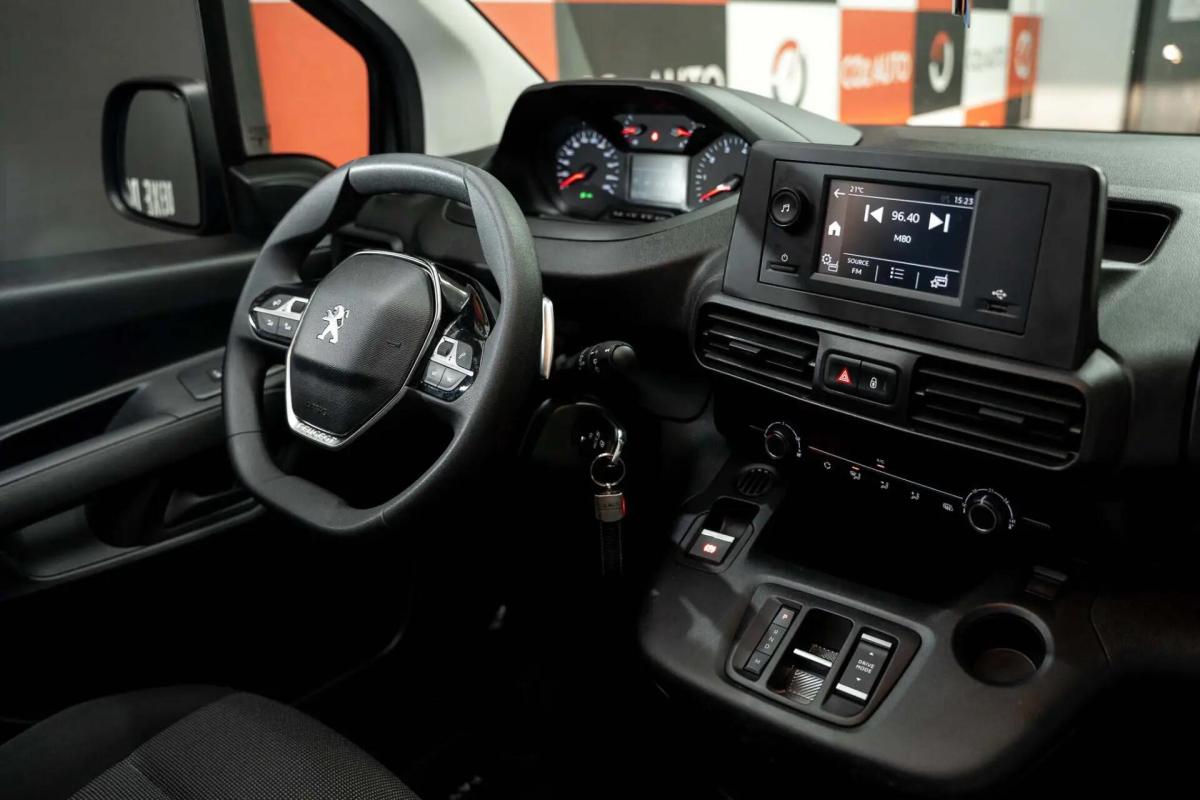 peugeot-partner-2023-diesel-1499cc