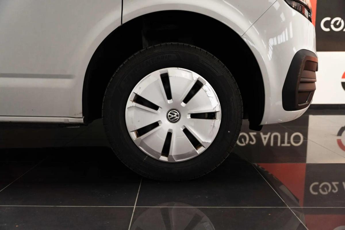 volkswagen-transporter-2023-diesel-1968cc