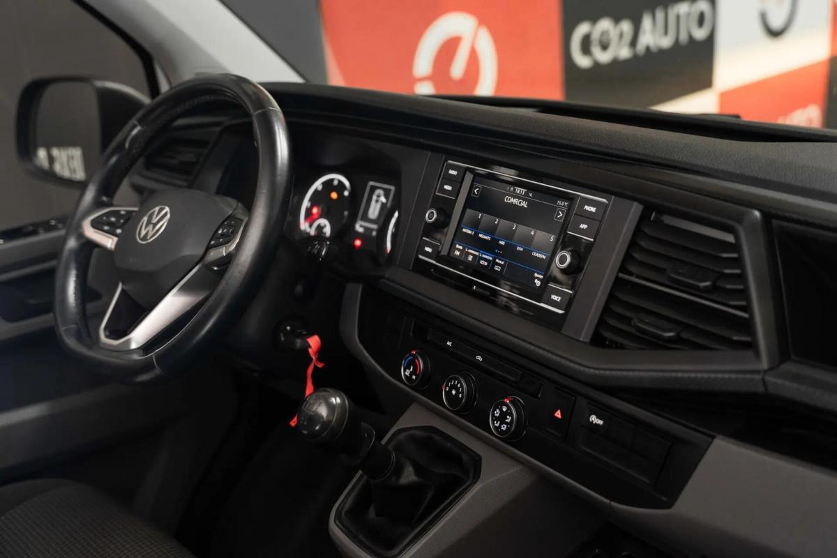 volkswagen-transporter-2023-diesel-1968cc