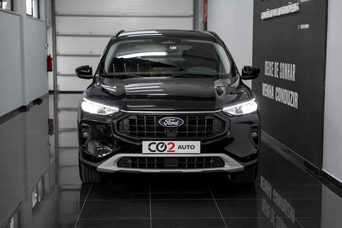 ford-kuga-2025-hibrido-a-gasolina-2488cc