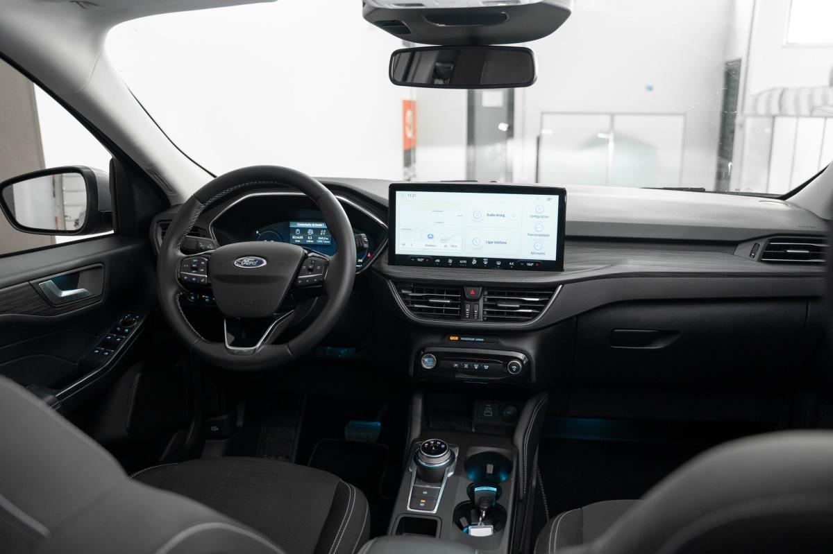 ford-kuga-2025-hibrido-a-gasolina-2488cc