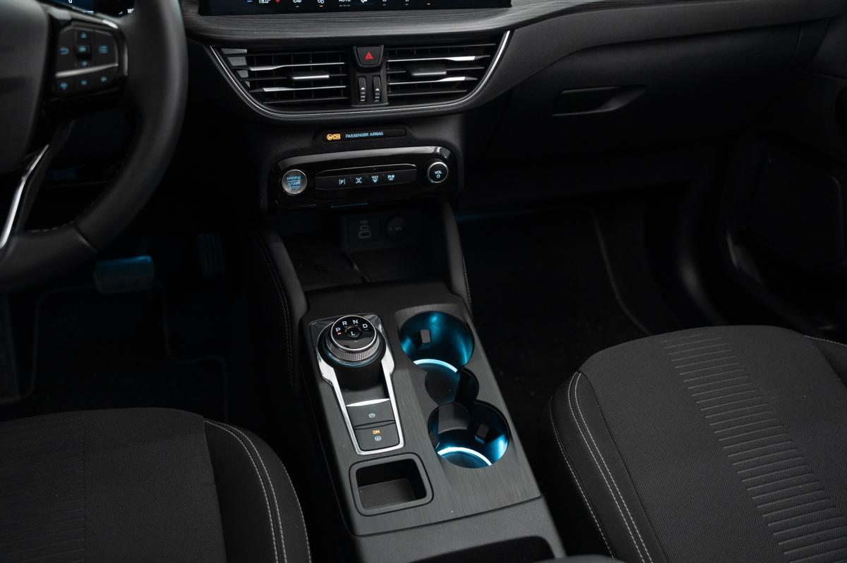 ford-kuga-2025-hibrido-a-gasolina-2488cc