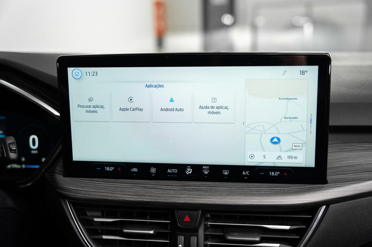 ford-kuga-2025-hibrido-a-gasolina-2488cc