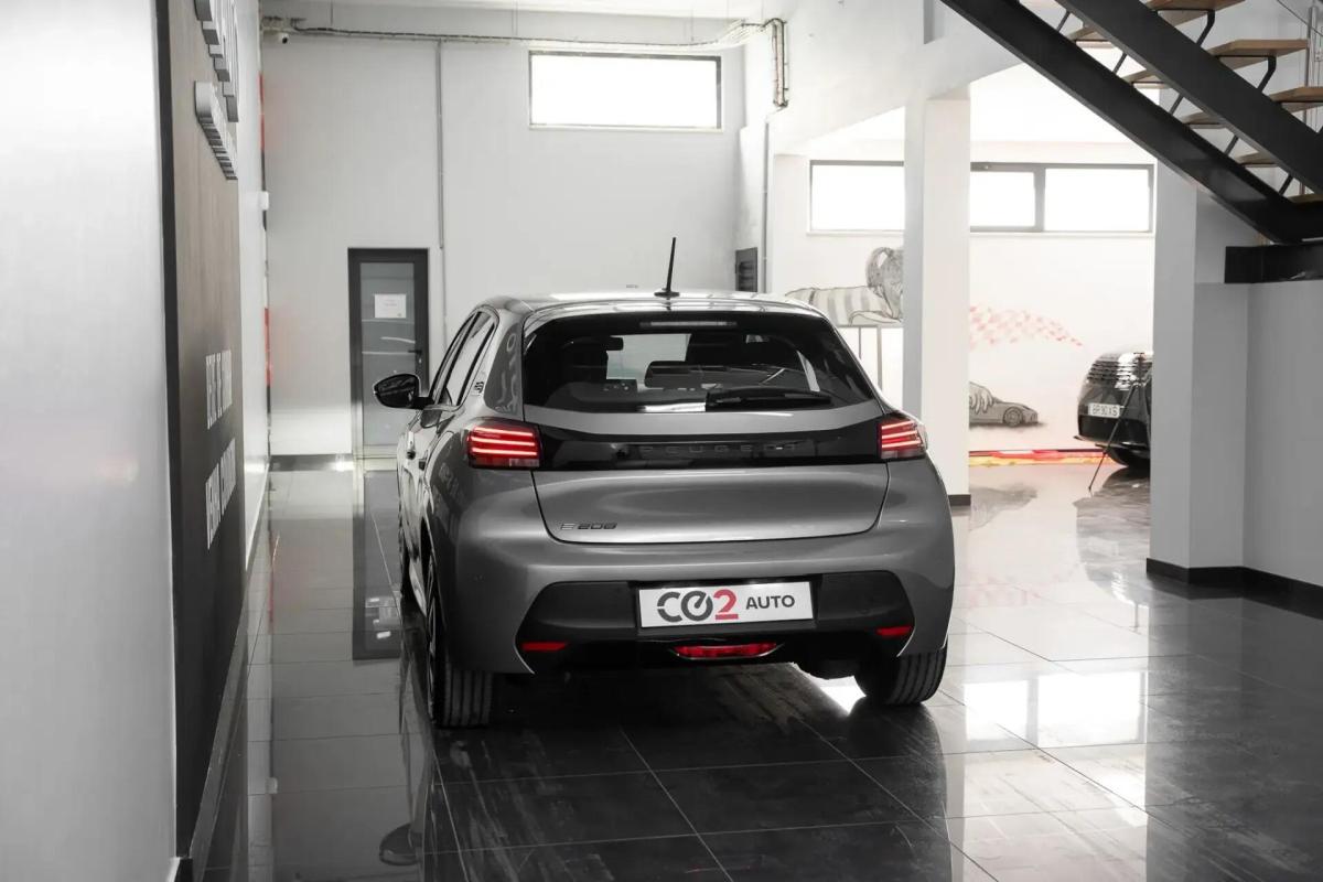 peugeot-e-208-2024-eletrico-0cc