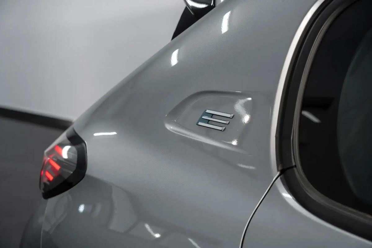 peugeot-e-208-2024-eletrico-0cc