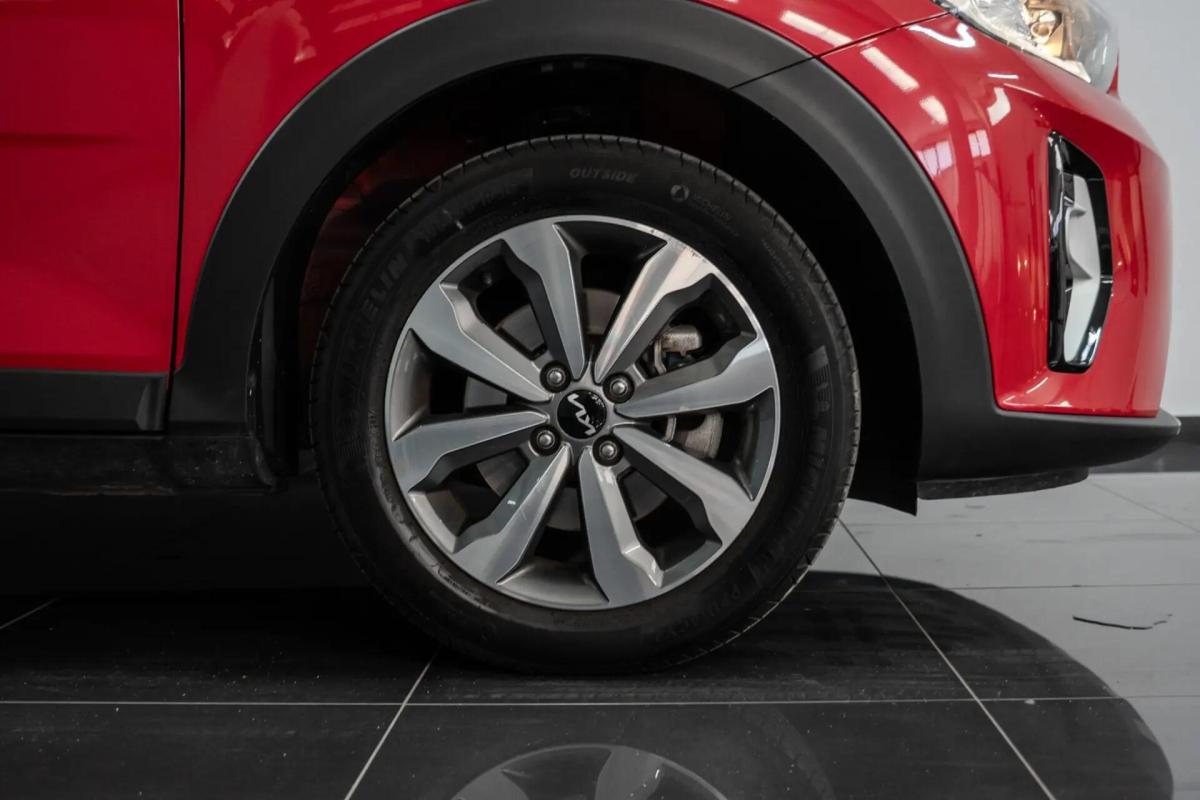 kia-stonic-2025-gasolina-1197cc