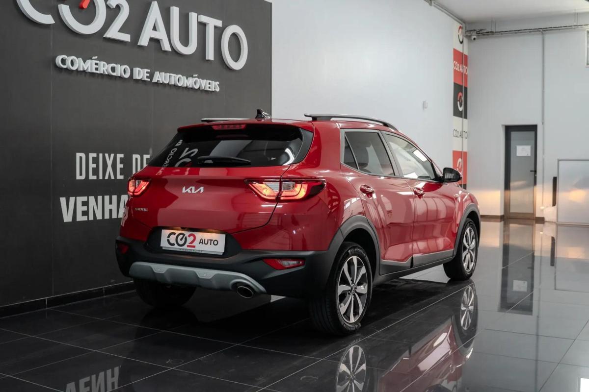 kia-stonic-2025-gasolina-1197cc