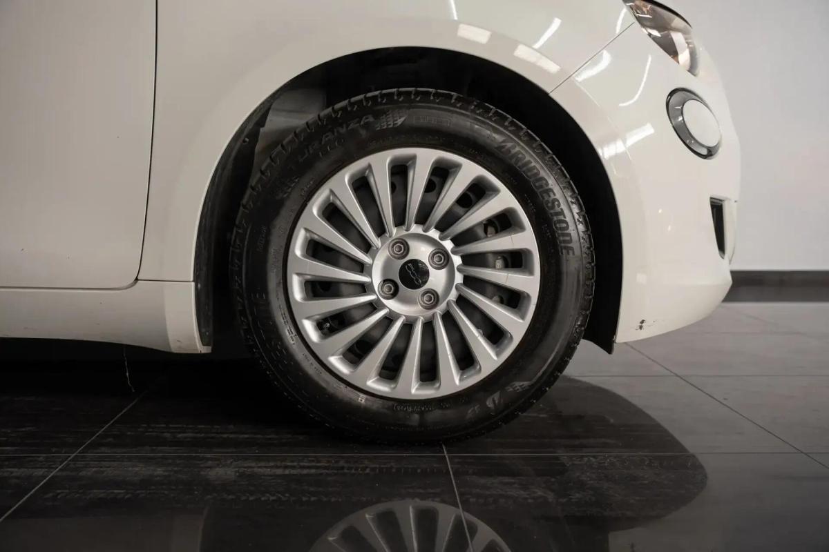 fiat-500c-2024-eletrico-0cc