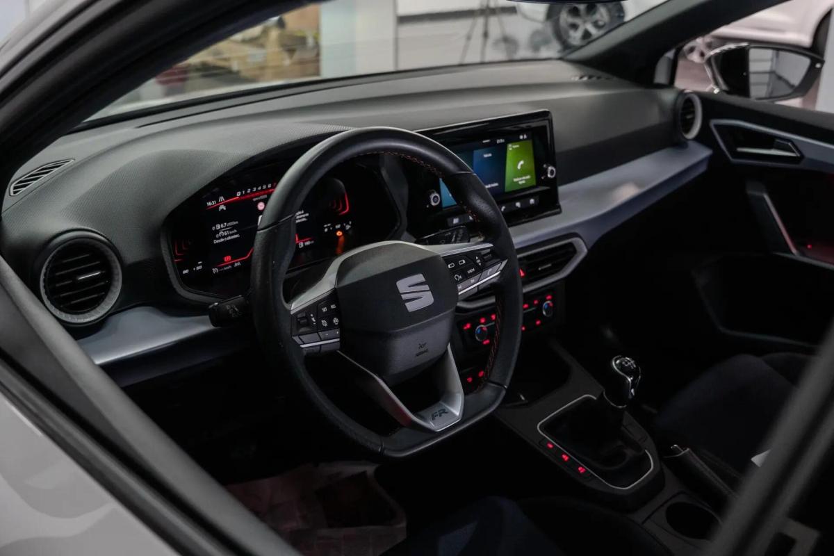 seat-ibiza-2025-gasolina-999cc