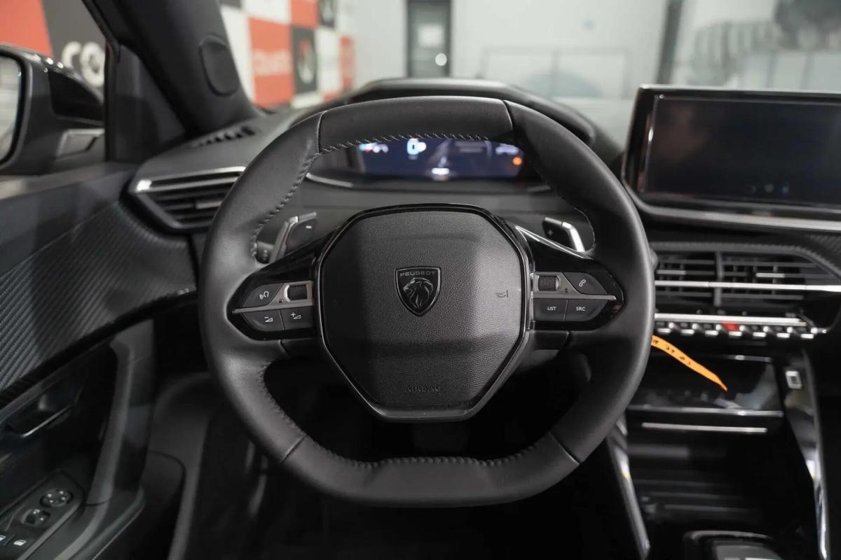 peugeot-2008-2025-gasolina-1199cc
