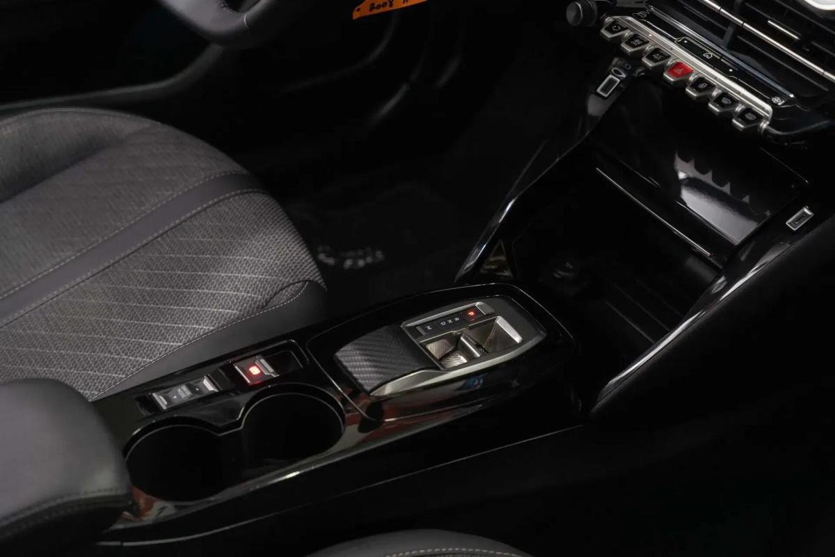 peugeot-2008-2025-gasolina-1199cc