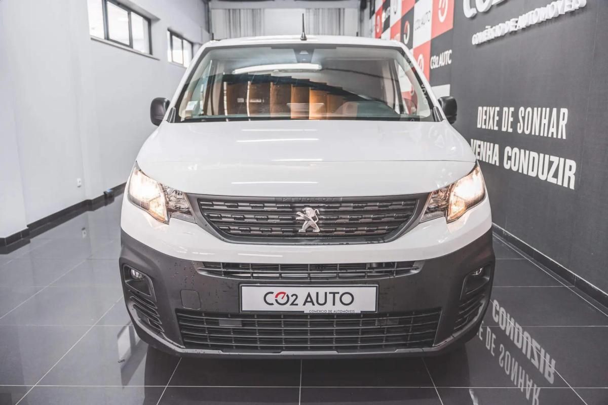 peugeot-partner-2023-diesel-1499cc
