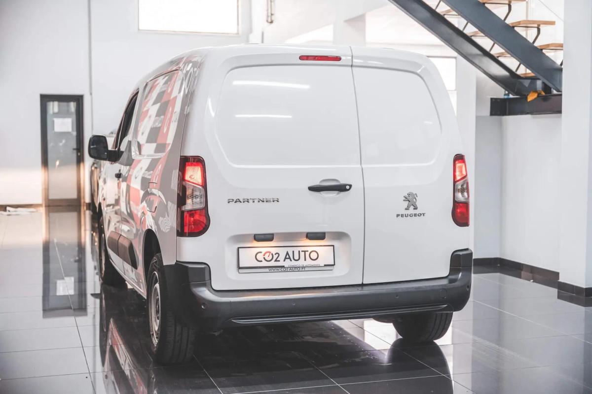 peugeot-partner-2023-diesel-1499cc