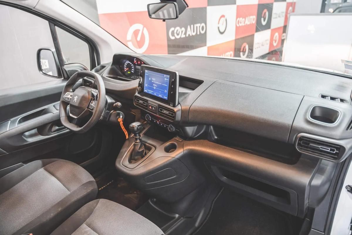 peugeot-partner-2023-diesel-1499cc