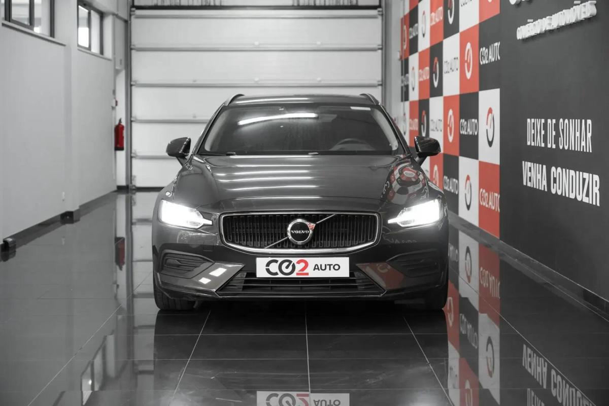 volvo-v60-2022-diesel-1969cc