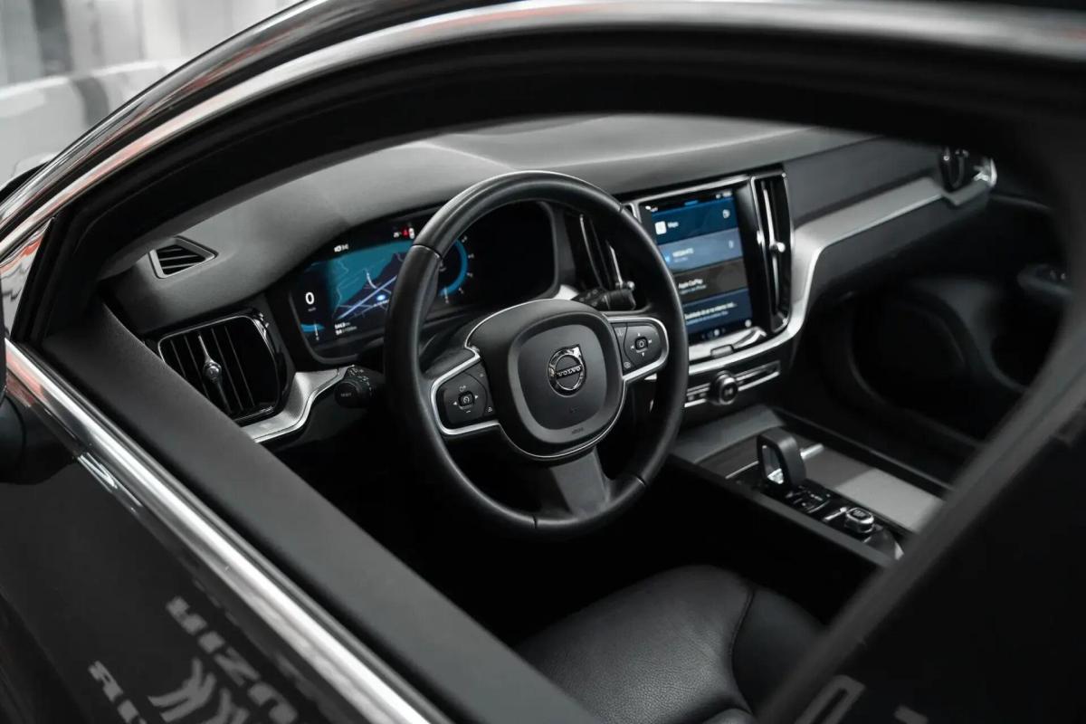 volvo-v60-2022-diesel-1969cc