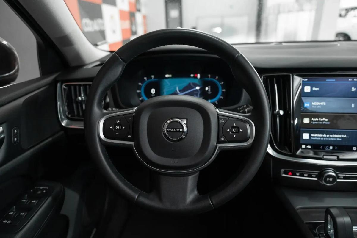 volvo-v60-2022-diesel-1969cc