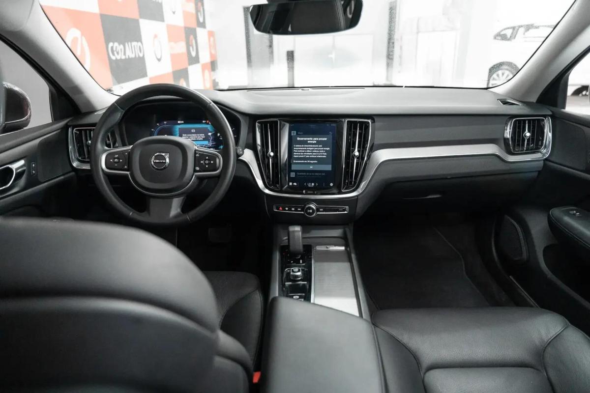 volvo-v60-2022-diesel-1969cc