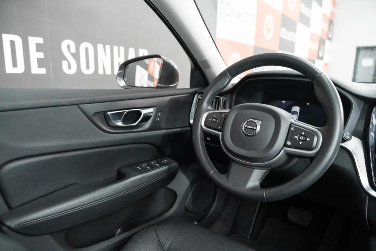 volvo-v60-2022-diesel-1969cc
