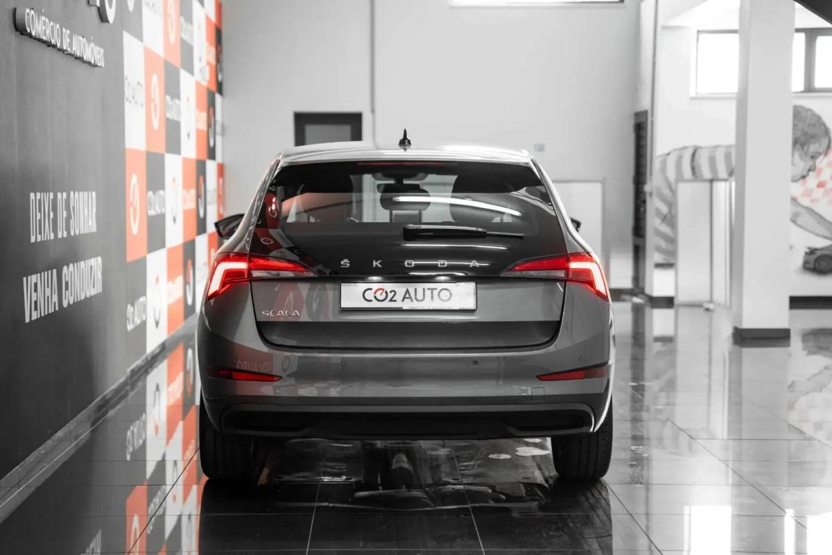 skoda-scala-2023-gasolina-999cc