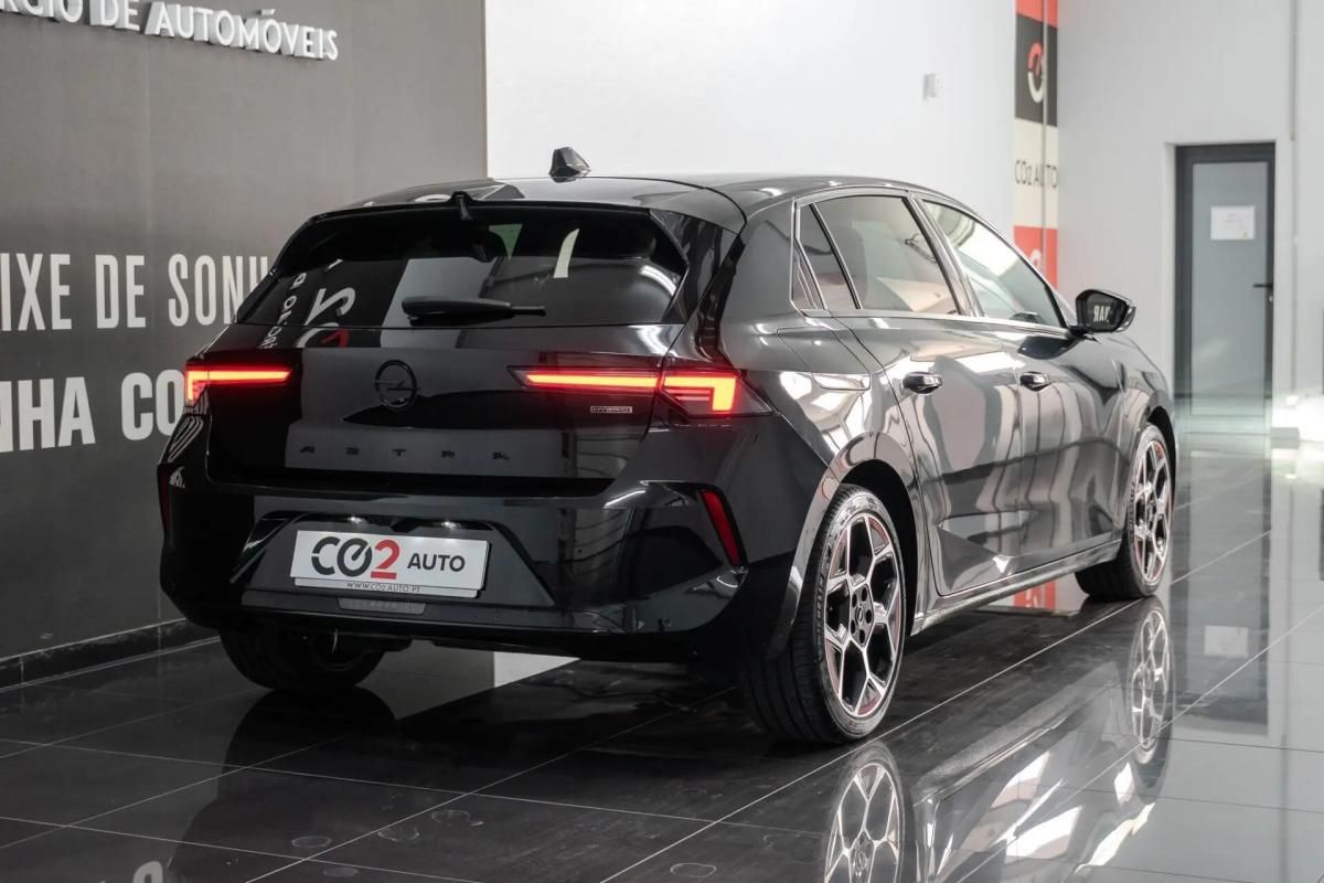 opel-astra-2024-hibrido-a-gasolina-1598cc