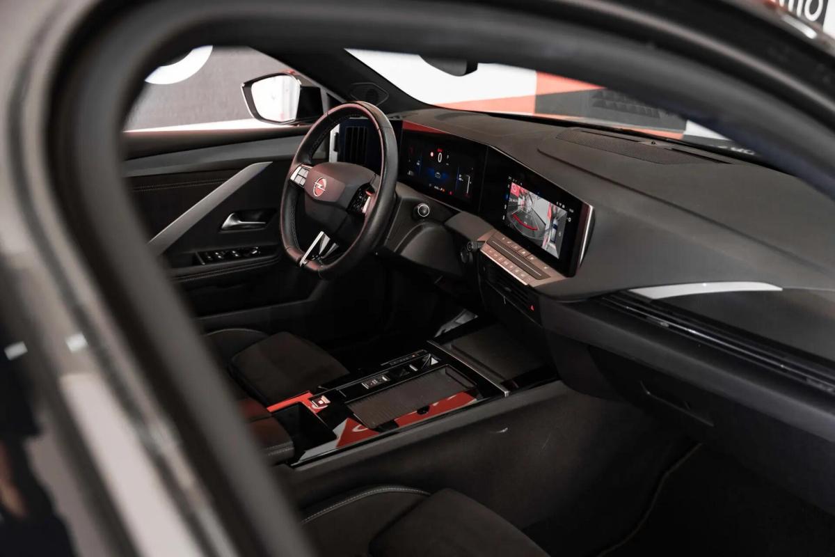 opel-astra-2024-hibrido-a-gasolina-1598cc