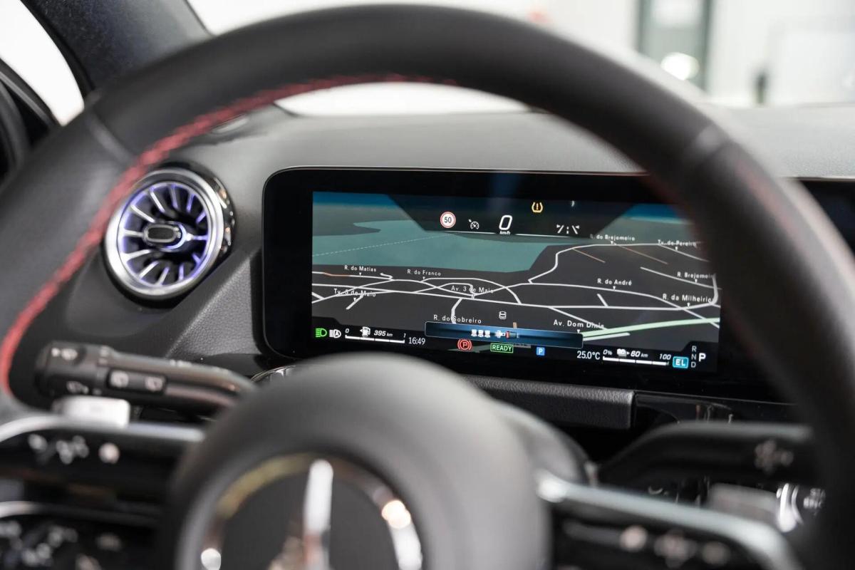 mercedes-benz-gla-2025-hibrido-a-gasolina-1332cc