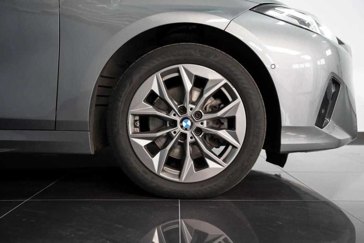 bmw-serie-1-2025-gasolina-1499cc