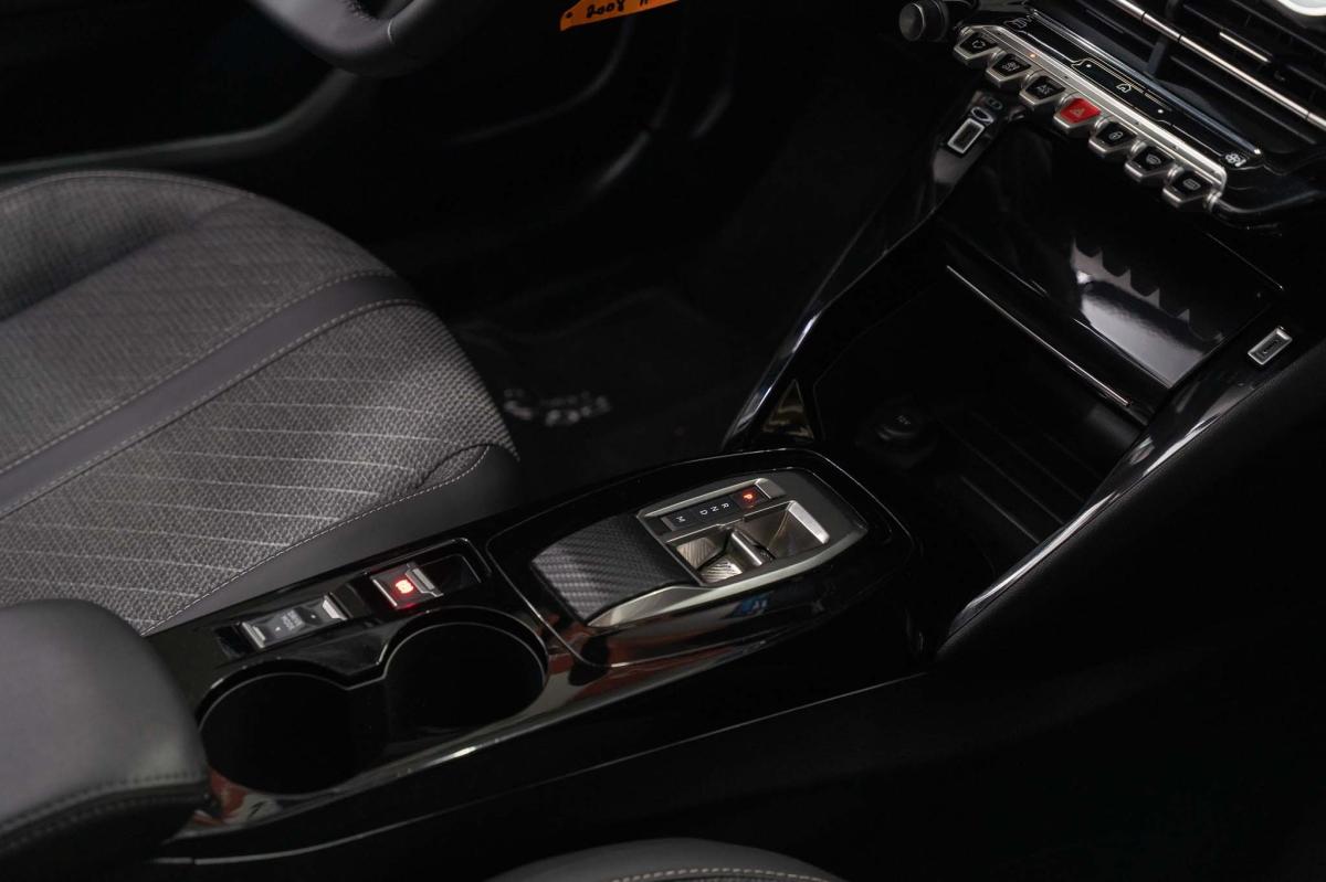 peugeot-2008-2025-gasolina-1199cc
