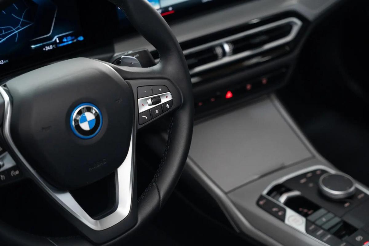 bmw-serie-3-2024-hibrido-a-gasolina-1998cc