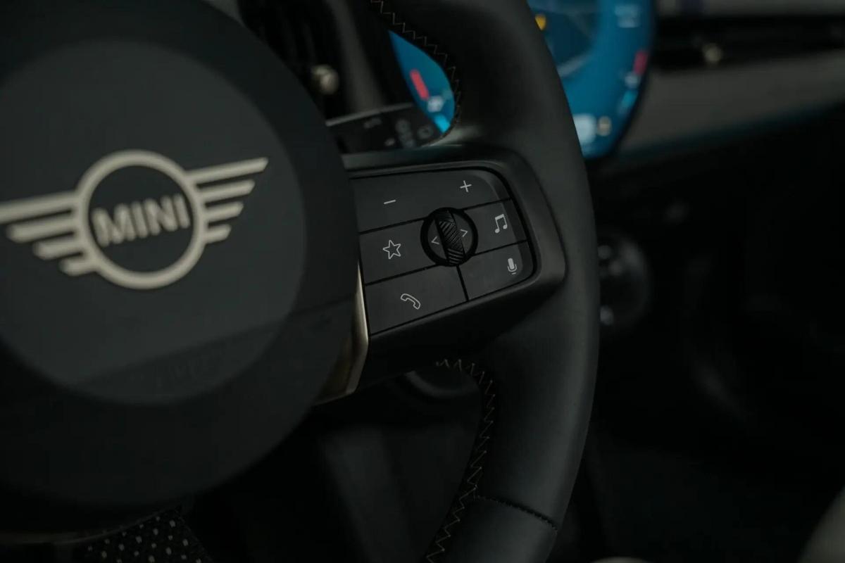 mini-cooper-2024-gasolina-1499cc