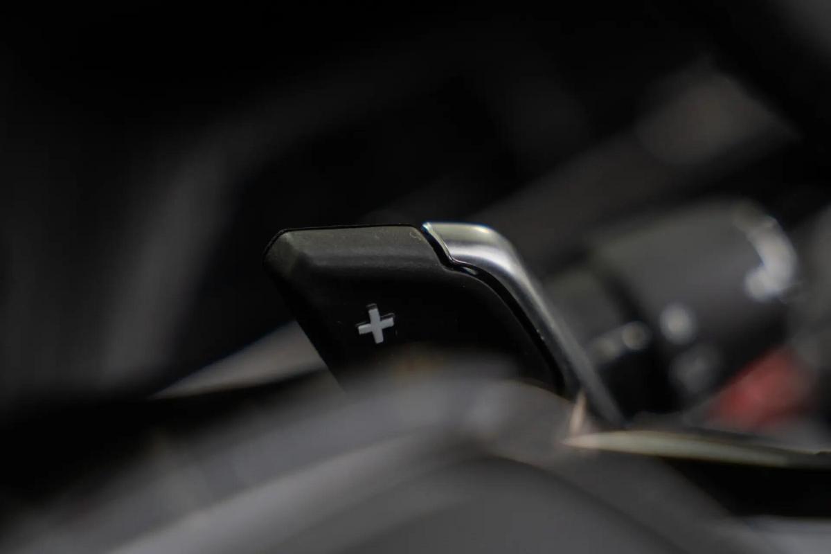 peugeot-208-2024-gasolina-1199cc