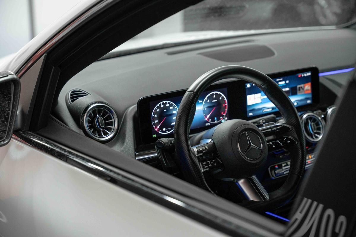 mercedes-benz-gla-2023-diesel-1950cc