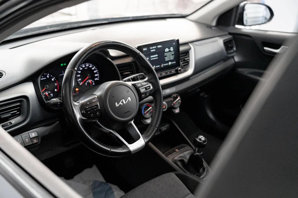 kia-stonic-2022-gasolina-1197cc