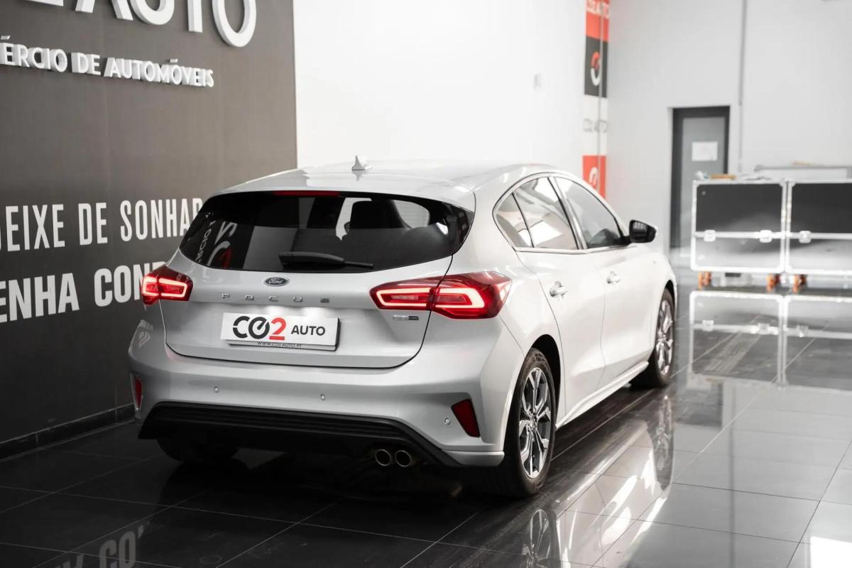 ford-focus-2024-gasolina-998cc